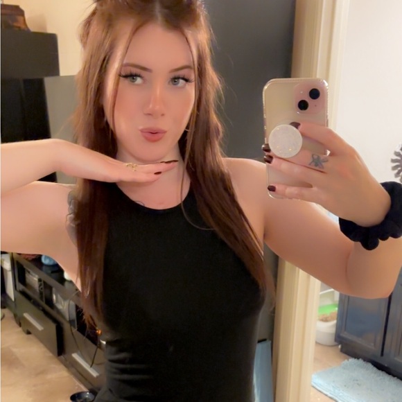 Meet your Posher, Rebecca - Picture 10 of 11